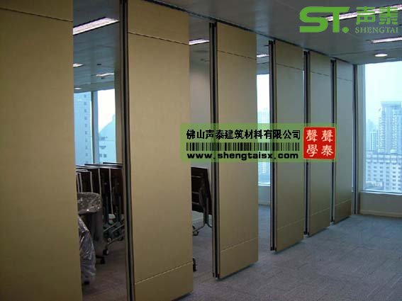 酒店宴會廳活動隔斷屏風(fēng)(圖1) 酒店宴會廳活動隔斷屏風(fēng)(圖1)